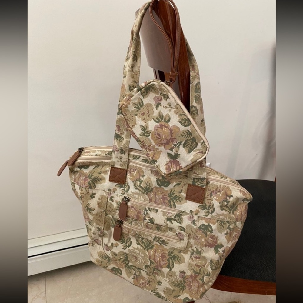 Vintage Rose Large Bag with Matching Wristlet